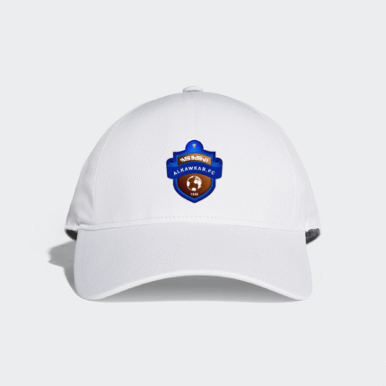 كاب بشعار النادي باللون الأبيض